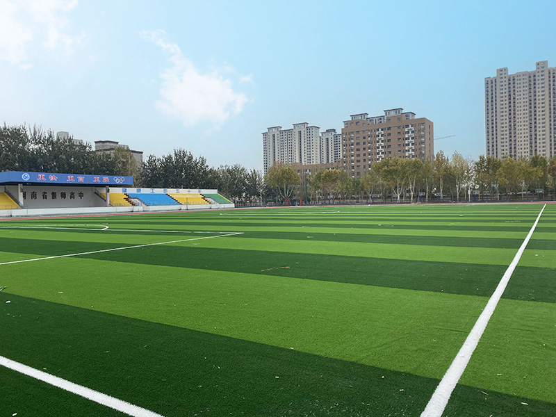 偃师高级中学南校区足球场